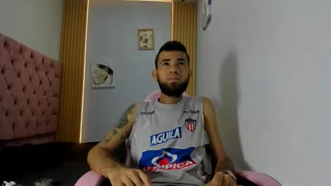 adri_sexboy229 online show from October 7, 2025, 7:38 am