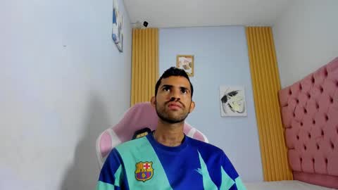 adri_sexboy229 online show from October 22, 2025, 7:19 am