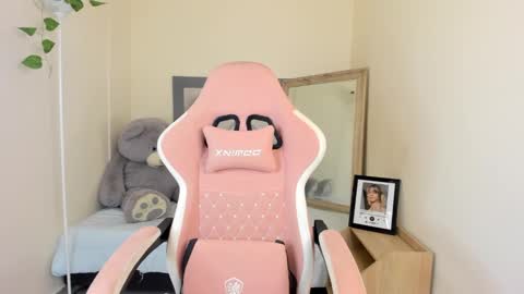Snapshot of adria_ross chatting on January 25, 2025, 1:30 pm Adriana online show from January 25, 2025, 1:30 pm