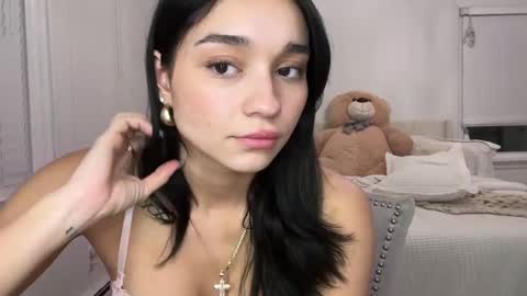 Snapshot of adriannarodriguez chatting on January 28, 2025, 5:22 am Adrianna  online show from January 28, 2025, 5:22 am