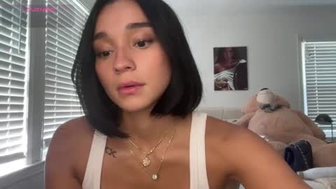 Snapshot of adriannarodriguez chatting on September 9, 2025, 7:24 pm Adrianna  online show from September 9, 2025, 7:24 pm