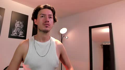 Snapshot of adrianwilliams_ chatting on January 31, 2025, 9:26 pm Adrian Williams online show from January 31, 2025, 9:26 pm