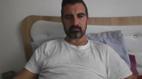 Snapshot of adyyyyyyyyyy35 chatting on October 24, 2025, 9:17 am Adrian online show from October 24, 2025, 9:17 am