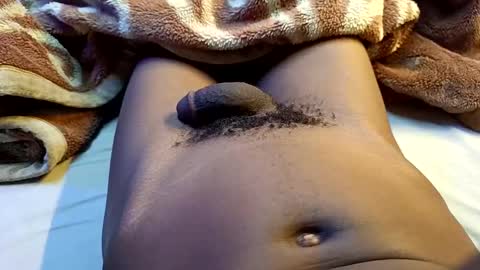 Snapshot of africangunman chatting on November 9, 2025, 11:03 pm Gunman online show from November 9, 2025, 11:03 pm