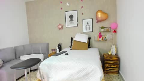 Afrodita online show from February 17, 2025, 8:26 pm