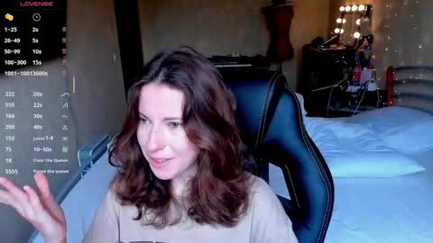 Snapshot of agata_in_wonderland chatting on September 25, 2025, 8:18 am agata_in_wonderland online show from September 25, 2025, 8:18 am