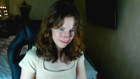 Snapshot of agata_in_wonderland chatting on October 8, 2025, 2:36 pm agata_in_wonderland online show from October 8, 2025, 2:36 pm