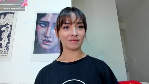 Snapshot of agathauwuart chatting on December 14, 2024, 2:23 am Agatha online show from December 14, 2024, 2:23 am