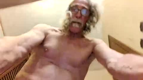 Snapshot of agedhardwood59618233 chatting on November 5, 2025, 11:21 am agedhardwood59618233 online show from November 5, 2025, 11:21 am