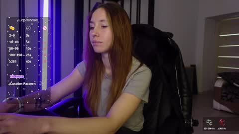 Snapshot of agelina_summer chatting on January 18, 2025, 3:16 pm Agelina Lilly Laura online show from January 18, 2025, 3:16 pm