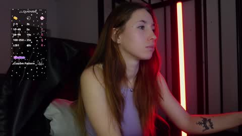 Snapshot of agelina_summer chatting on February 26, 2025, 3:30 pm Agelina Lilly Laura online show from February 26, 2025, 3:30 pm