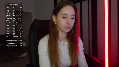 Snapshot of agelina_summer chatting on February 27, 2025, 3:15 pm Agelina Lilly Laura online show from February 27, 2025, 3:15 pm
