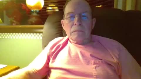 Snapshot of aguynrkfrd chatting on December 31, 2024, 3:55 am aguynrkfrd online show from December 31, 2024, 3:55 am