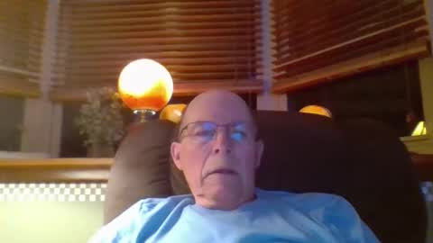 Snapshot of aguynrkfrd chatting on October 8, 2025, 10:13 am aguynrkfrd online show from October 8, 2025, 10:13 am