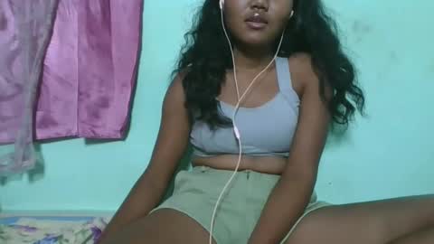 Snapshot of aimeamour chatting on February 2, 2025, 7:57 pm aimeamour online show from February 2, 2025, 7:57 pm