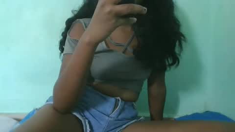 Snapshot of aimeamour chatting on February 24, 2025, 6:58 pm aimeamour online show from February 24, 2025, 6:58 pm