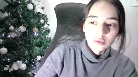 Snapshot of aineangeel chatting on January 25, 2025, 12:48 am AINE online show from January 25, 2025, 12:48 am