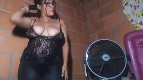 Snapshot of aisha_koswell3 chatting on February 2, 2025, 4:15 am aisha koswell3 online show from February 2, 2025, 4:15 am