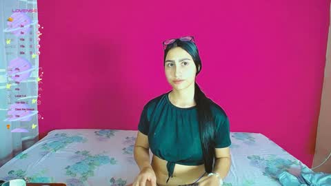 Snapshot of aisha_stacey0410 chatting on December 6, 2024, 4:25 am aisha_stacey0410 online show from December 6, 2024, 4:25 am