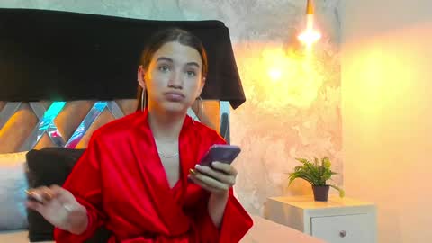 Snapshot of aitana_baker_ chatting on December 12, 2024, 8:57 am little aitana  online show from December 12, 2024, 8:57 am