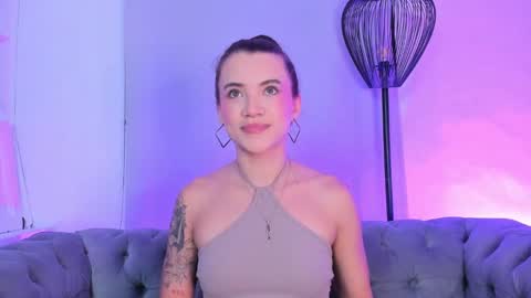 Snapshot of aitana_baker_ chatting on October 8, 2025, 4:21 am little aitana  online show from October 8, 2025, 4:21 am