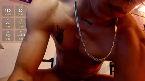 Snapshot of akazaboy chatting on December 18, 2024, 10:08 am akazaboy online show from December 18, 2024, 10:08 am