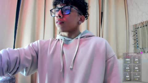 Snapshot of akazaboy chatting on January 11, 2025, 4:16 am akazaboy online show from January 11, 2025, 4:16 am