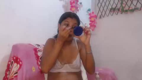 Snapshot of alana_2024 chatting on January 8, 2025, 1:42 am Working hours pm to am every day online show from January 8, 2025, 1:42 am