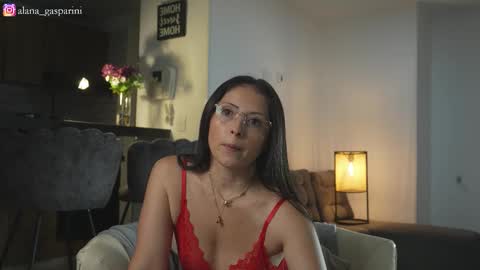 Snapshot of alana_gasparani chatting on November 2, 2025, 1:52 am Alana Gasparini online show from November 2, 2025, 1:52 am