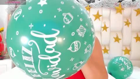 Snapshot of alana_then2 chatting on December 22, 2024, 2:28 am online show from December 22, 2024, 2:28 am