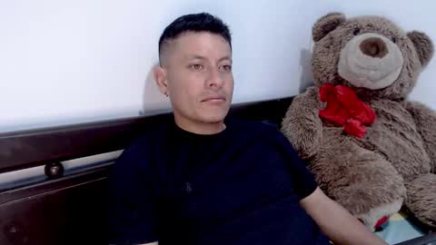 Snapshot of alann_snow chatting on February 3, 2025, 4:20 pm Alann online show from February 3, 2025, 4:20 pm