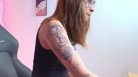 Snapshot of alaska_tay1 chatting on October 30, 2025, 10:10 pm alaska_tay1 online show from October 30, 2025, 10:10 pm