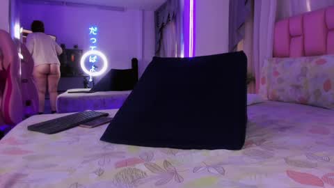 Snapshot of albaandthayron chatting on December 12, 2024, 12:12 pm albaandthayron online show from December 12, 2024, 12:12 pm