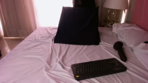 Snapshot of albaandthayron chatting on February 1, 2025, 6:08 pm albaandthayron online show from February 1, 2025, 6:08 pm