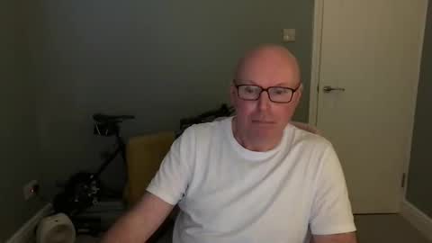 Snapshot of alc300170 chatting on February 24, 2025, 8:17 am alc300170 online show from February 24, 2025, 8:17 am