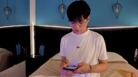 Snapshot of ale_aurarashi chatting on September 27, 2025, 4:39 am ale_aurarashi online show from September 27, 2025, 4:39 am