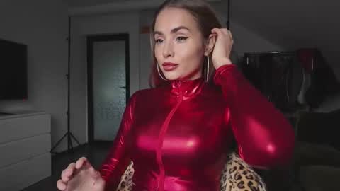 Snapshot of alecssalove chatting on October 6, 2025, 11:40 am Alecssalove online show from October 6, 2025, 11:40 am