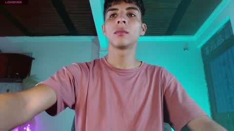 Snapshot of alejito_collins1 chatting on January 31, 2025, 6:36 pm Alejo online show from January 31, 2025, 6:36 pm