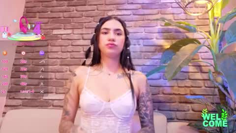 Sara online show from October 23, 2025, 7:56 pm