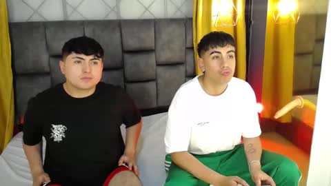 Snapshot of alex_beamont chatting on November 13, 2025, 8:19 pm mike y alex online show from November 13, 2025, 8:19 pm