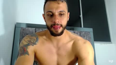 alexander_2015 online show from October 8, 2025, 4:43 am
