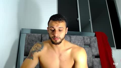 alexander_2015 online show from October 19, 2025, 4:24 am