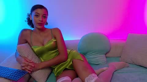 Snapshot of alexawildxo chatting on October 31, 2025, 5:36 pm Alexa online show from October 31, 2025, 5:36 pm