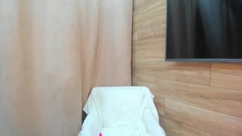 Snapshot of alexisweets chatting on January 12, 2025, 5:11 pm Sosweetcherry online show from January 12, 2025, 5:11 pm