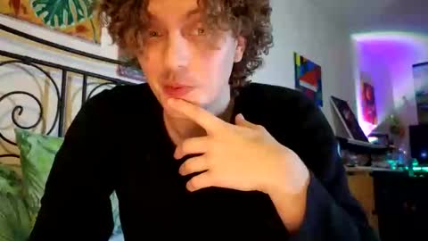 Snapshot of alexrhodesxxx chatting on January 5, 2025, 9:36 pm Alex online show from January 5, 2025, 9:36 pm