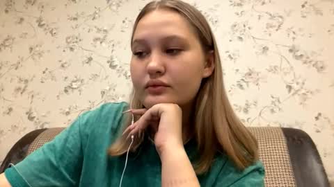 Snapshot of alfrediacancer chatting on October 7, 2025, 11:07 am Kate online show from October 7, 2025, 11:07 am