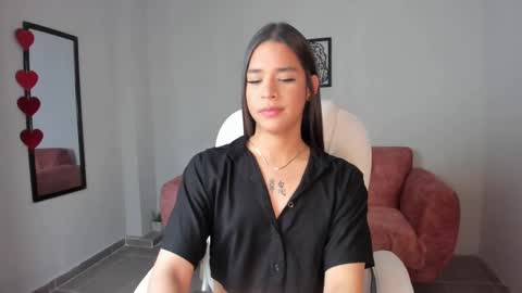 Snapshot of alice23jones chatting on March 8, 2025, 6:47 pm Alice online show from March 8, 2025, 6:47 pm