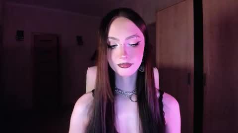 Alice Aris online show from October 3, 2025, 6:38 pm
