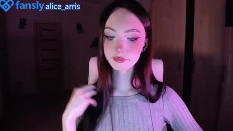 Alice Aris online show from October 14, 2025, 5:47 pm