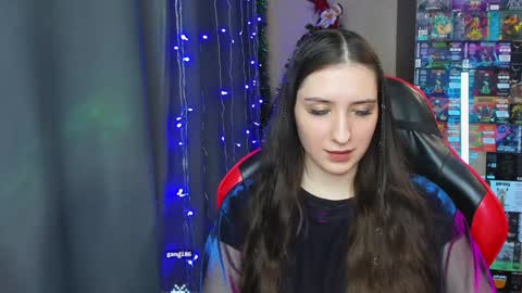 Snapshot of alice_bailey chatting on December 13, 2024, 7:32 pm Alice online show from December 13, 2024, 7:32 pm